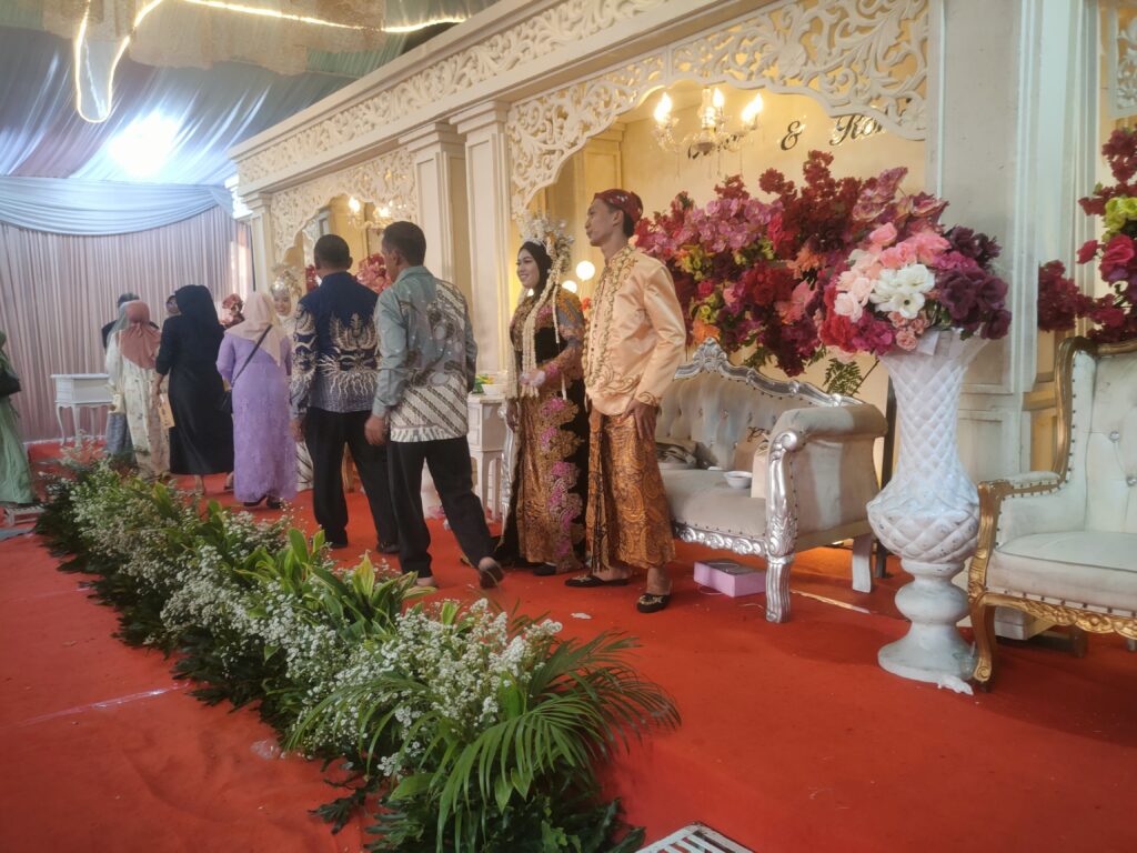 Acara resepsi ani