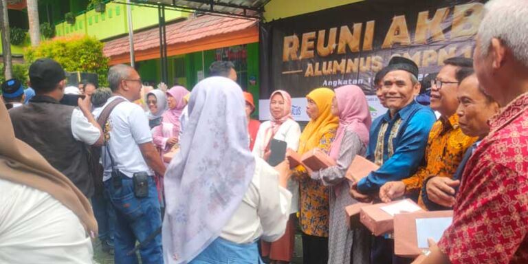 reuni akbar